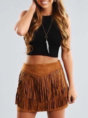 NWOT LA REINE Cognac Brown Faux Suede Fringed Mini Skirt Size Large